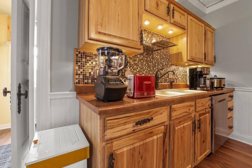 Charming Victorian Home - 2 Minutes To Downtown LancasterLancaster  Kültér fotó