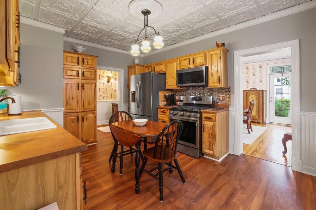 Charming Victorian Home - 2 Minutes To Downtown LancasterLancaster  Kültér fotó